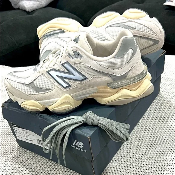 New Balance 9060 in Gray and Cream - Picture 8 of 9